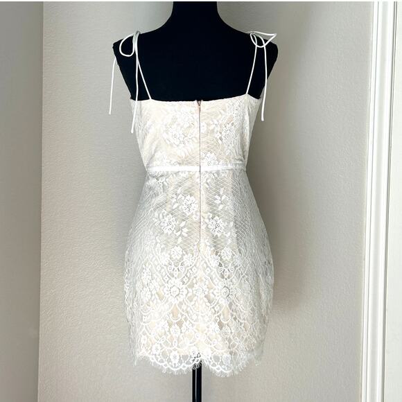 Superdown White Lace and Nude Mini Dress, Bustier/Corset style, size Medium - Picture 2 of 6